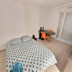 studio-calme-face-a-lhopital-nord.hotels-rhonealpes.com/